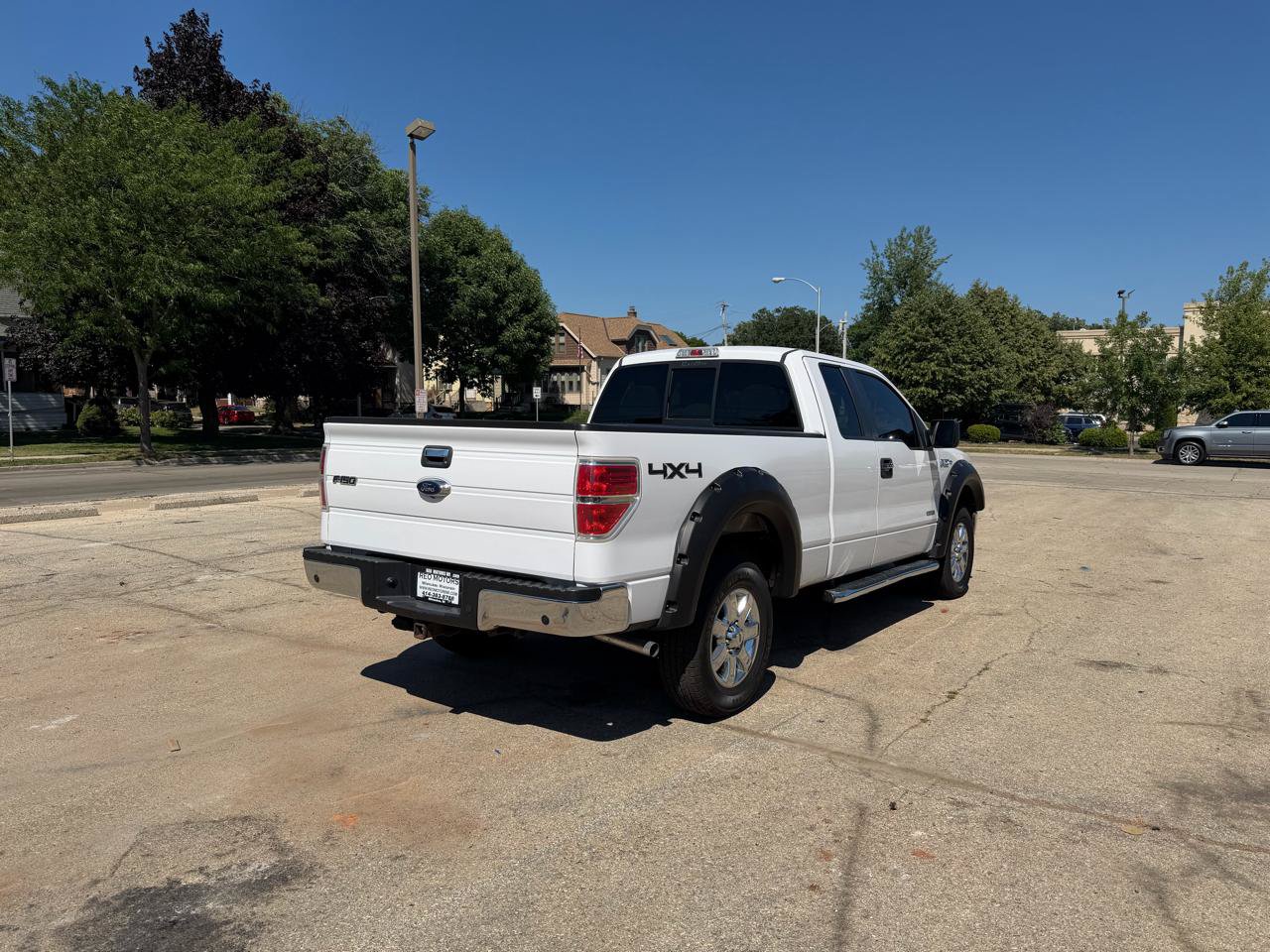Used 2014 Ford F150 XLT w/ Equipment Group 302A Luxury AWD/4WD image 7