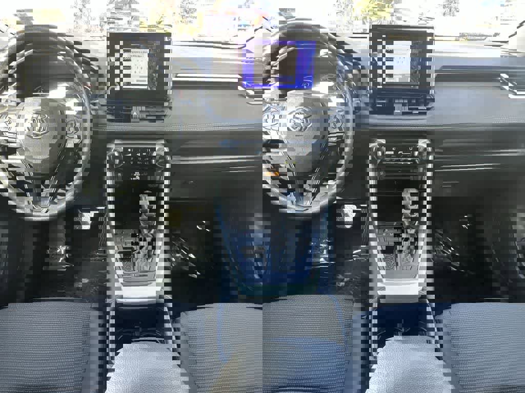 Used 2023 Toyota RAV4 LE FWD image 24