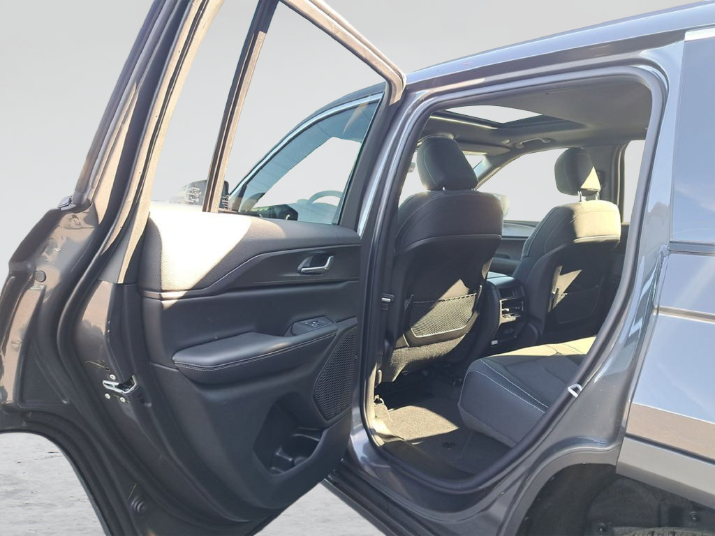 New 2026 Jeep Grand Cherokee Laredo X AWD/4WD image 11