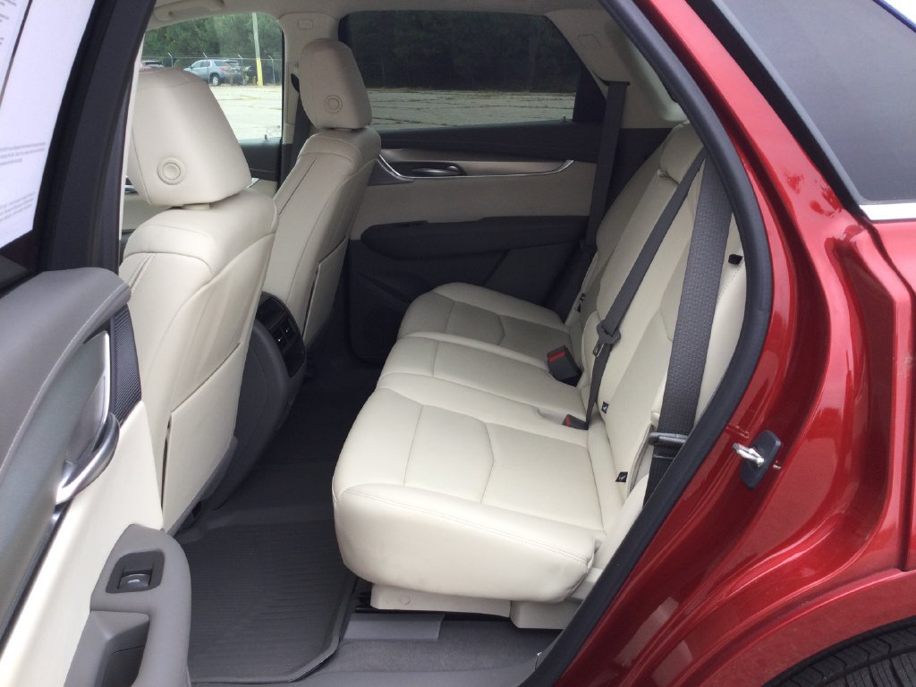 Used 2024 Cadillac XT5 Premium Luxury w/ LPO, Floor Liner Package FWD image 29