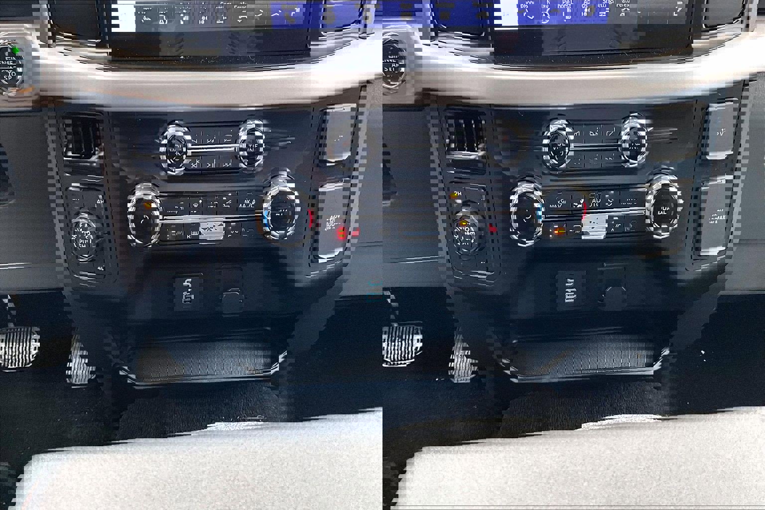 Used 2023 Ford F150 XLT w/ Equipment Group 302A High image 16