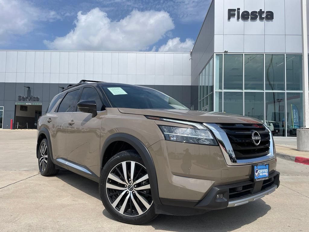 Certified 2024 Nissan Pathfinder Platinum w/ Cargo Package AWD/4WD image 1