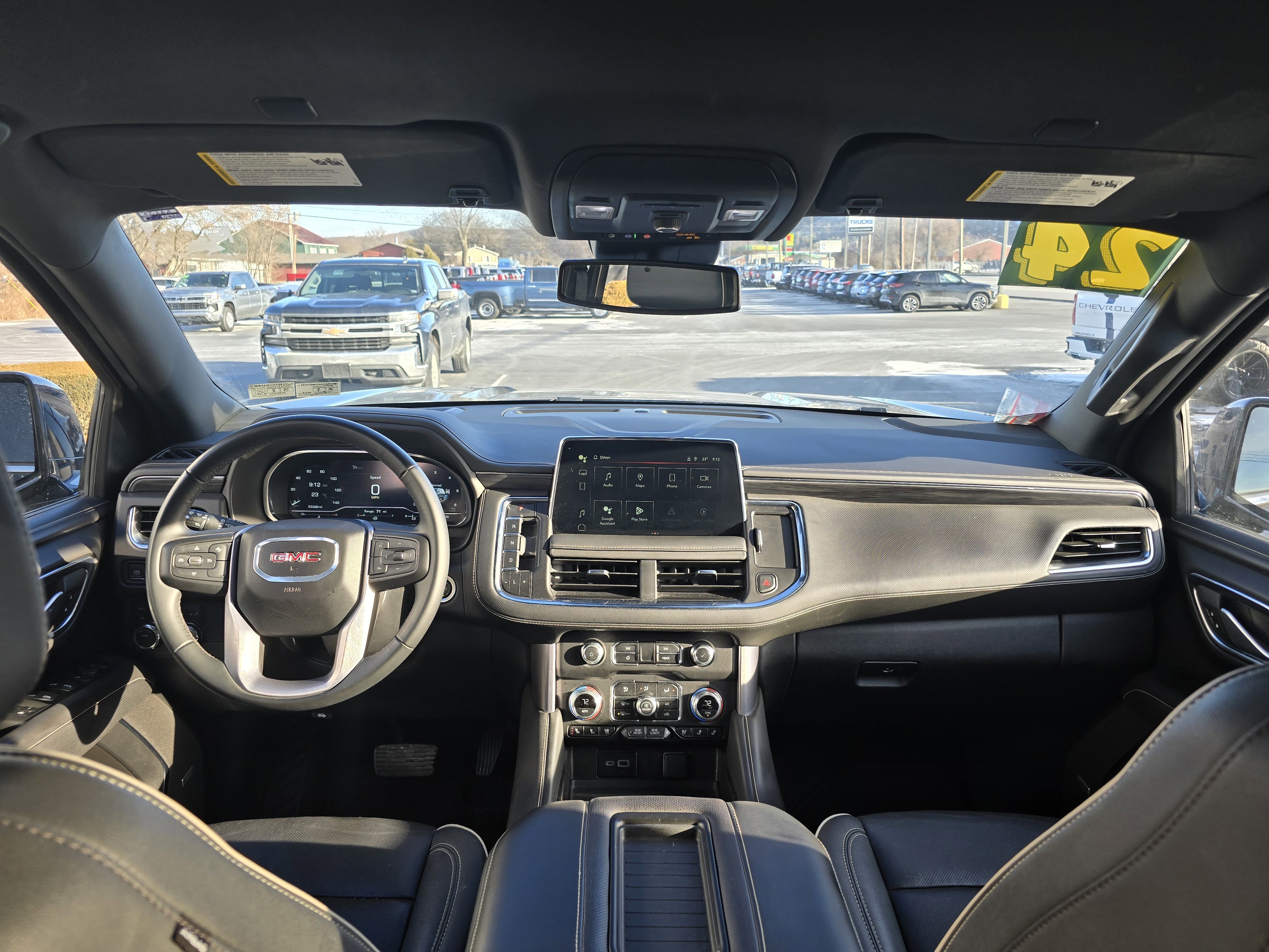 Used 2024 GMC Yukon SLT image 15