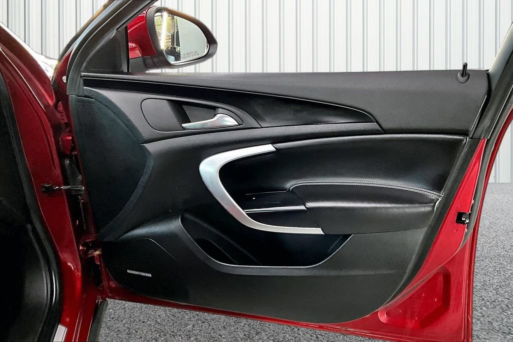 Used 2013 Buick Regal Premium FWD image 27