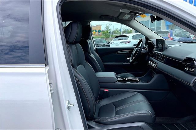 Used 2025 Honda Pilot EX-L image 28