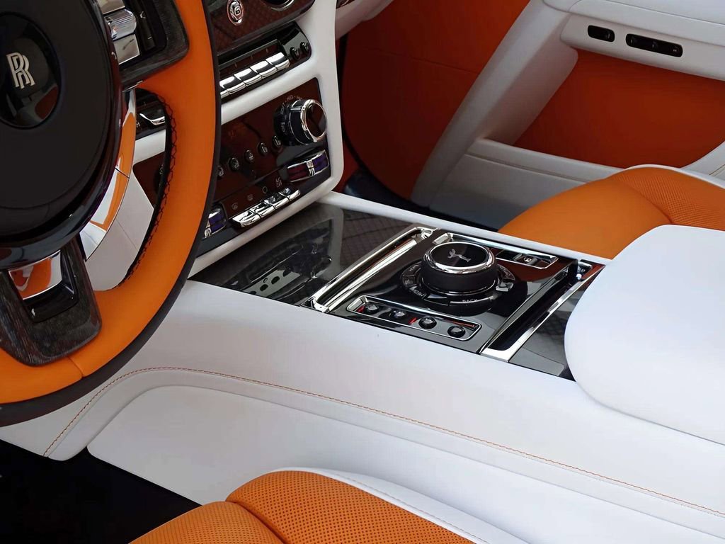 New 2025 Rolls-Royce Ghost Black Badge image 13