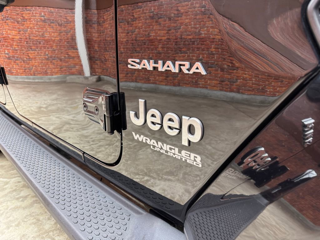 Used 2021 Jeep Wrangler Unlimited Sahara image 6