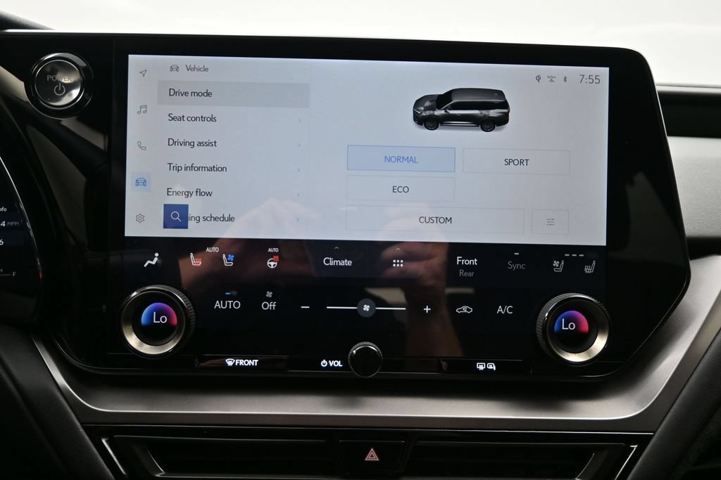 Used 2024 Lexus TX 550h AWD Plug-In Hybrid w/ Technology Package image 17