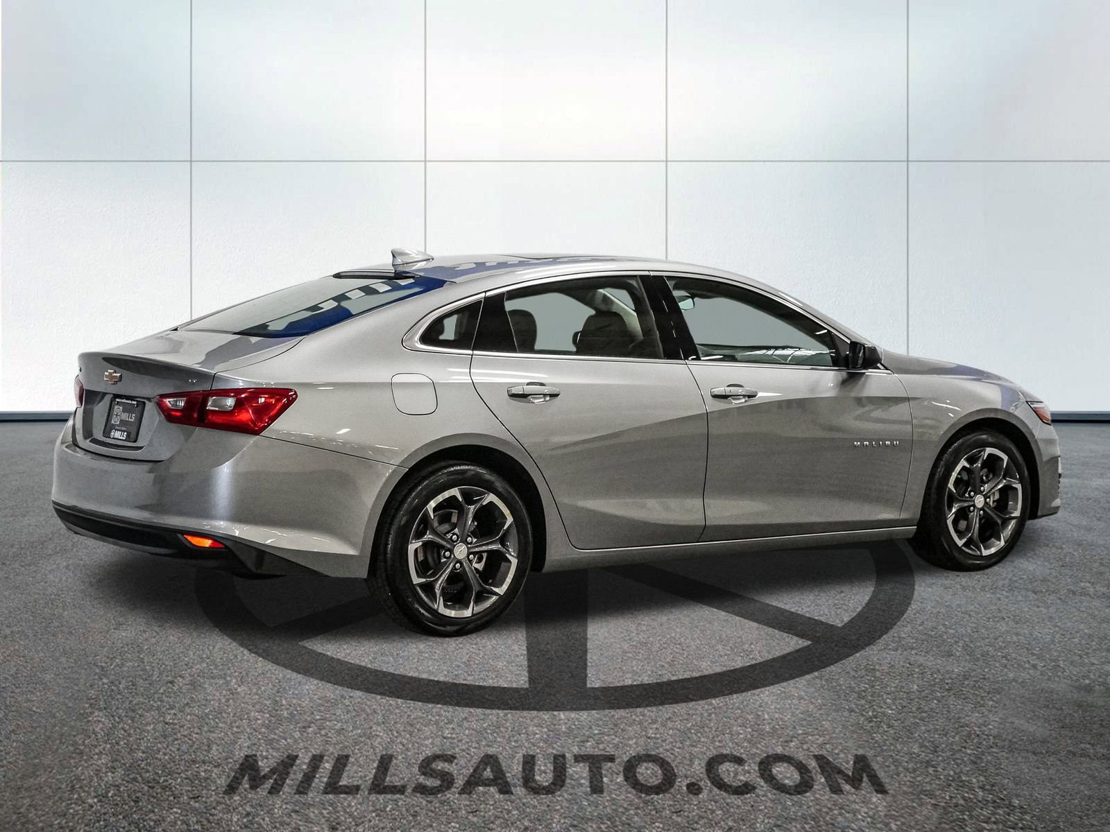 Used 2023 Chevrolet Malibu LT image 8