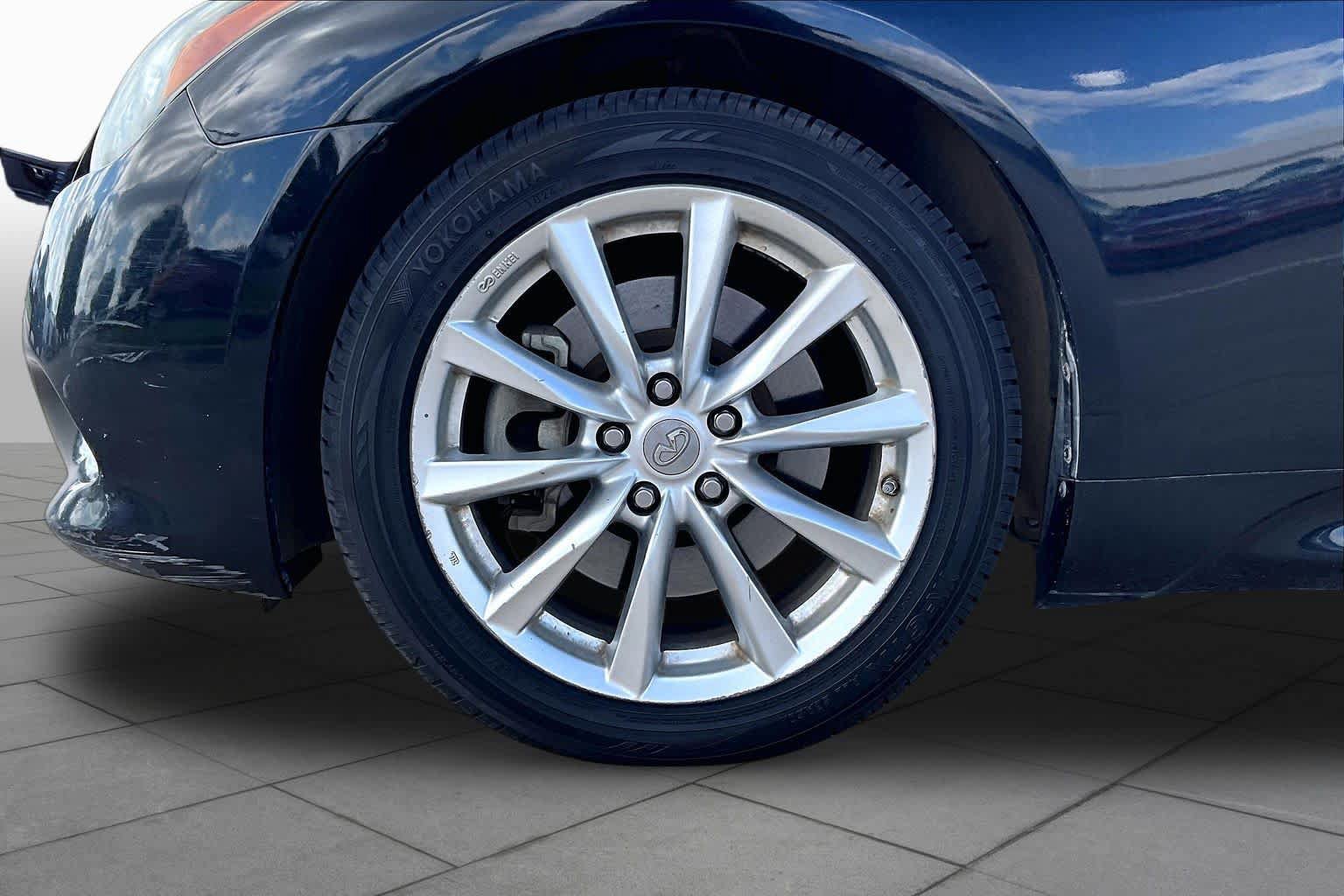 Used 2011 INFINITI G37 Journey w/ Premium Pkg RWD image 9