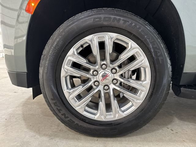 Certified 2024 GMC Yukon SLT w/ SLT Luxury Package image 33
