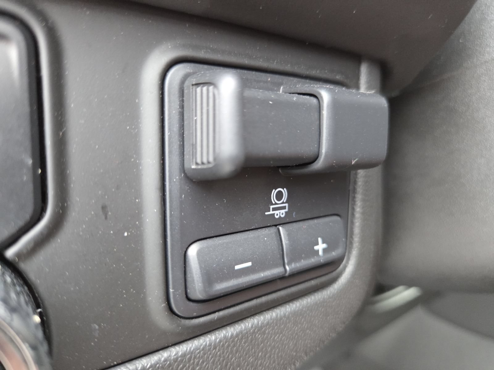 Used 2023 GMC Yukon Denali Ultimate AWD/4WD image 17