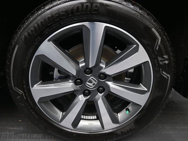 Used 2025 Honda Pilot Elite image 15