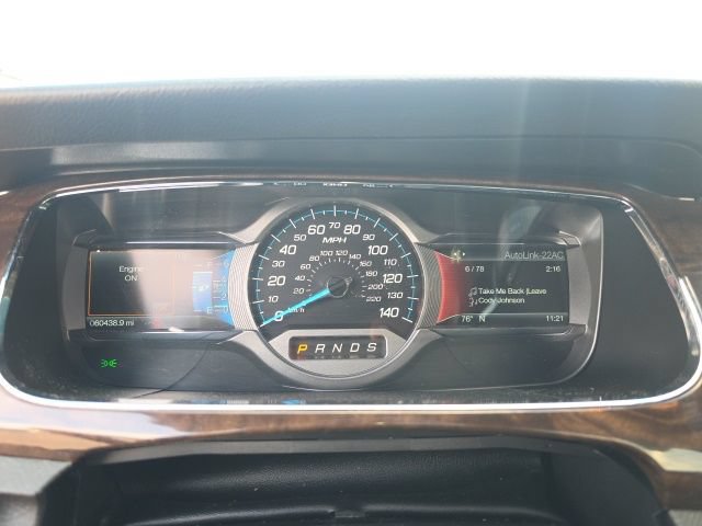 Used 2019 Ford Taurus Limited AWD/4WD image 12