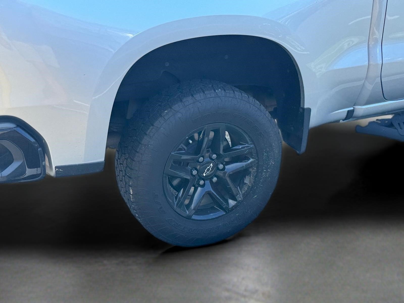 Used 2019 Chevrolet Silverado 1500 LT Trail Boss AWD/4WD image 16