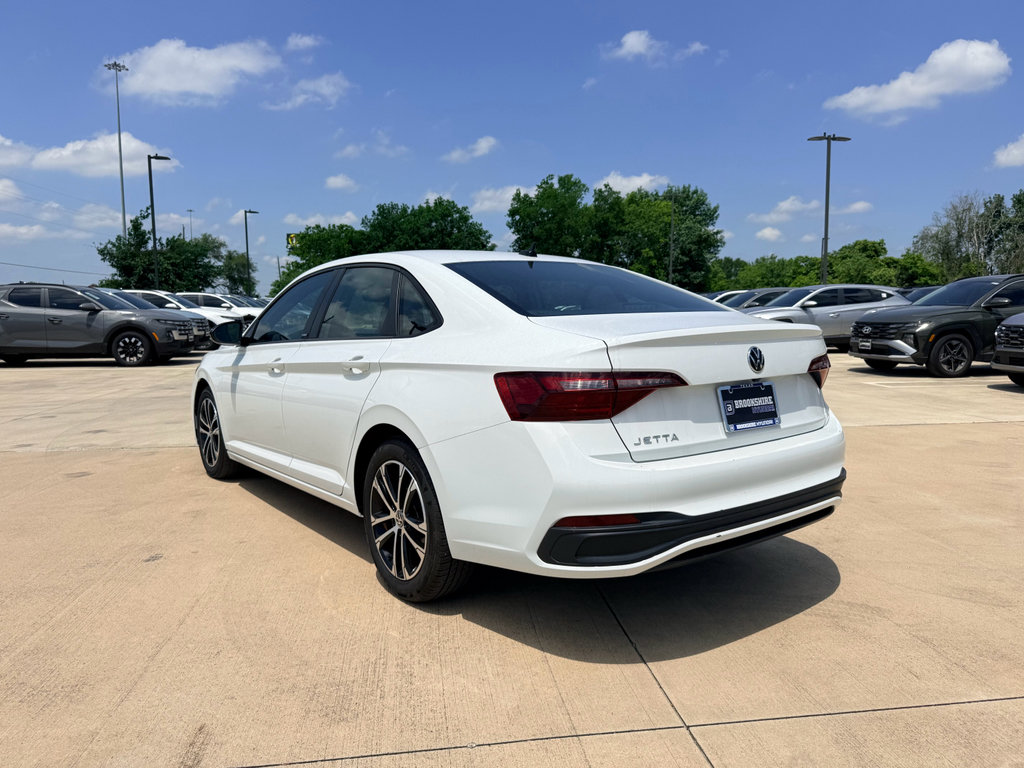 Used 2024 Volkswagen Jetta Sport FWD image 29