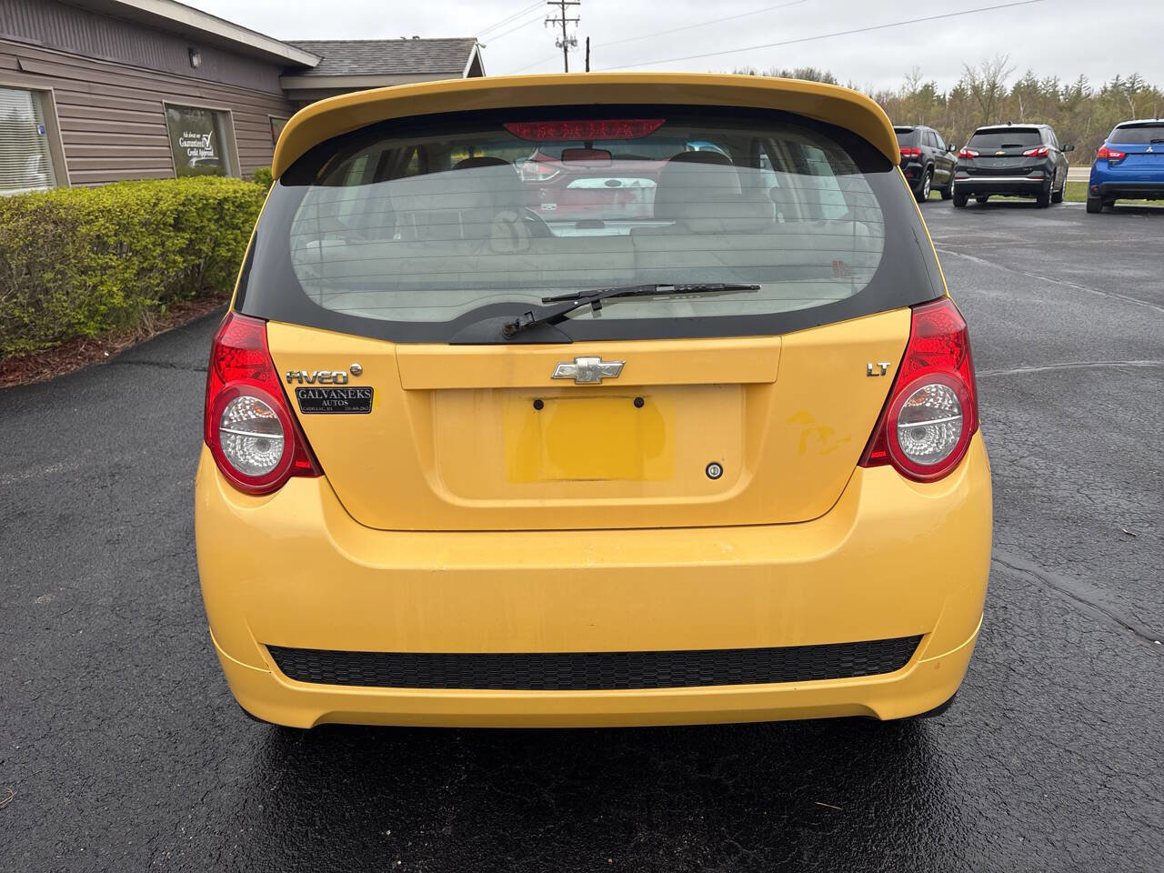 Used 2009 Chevrolet Aveo5 LT w/ Power and Convenience Package FWD image 5