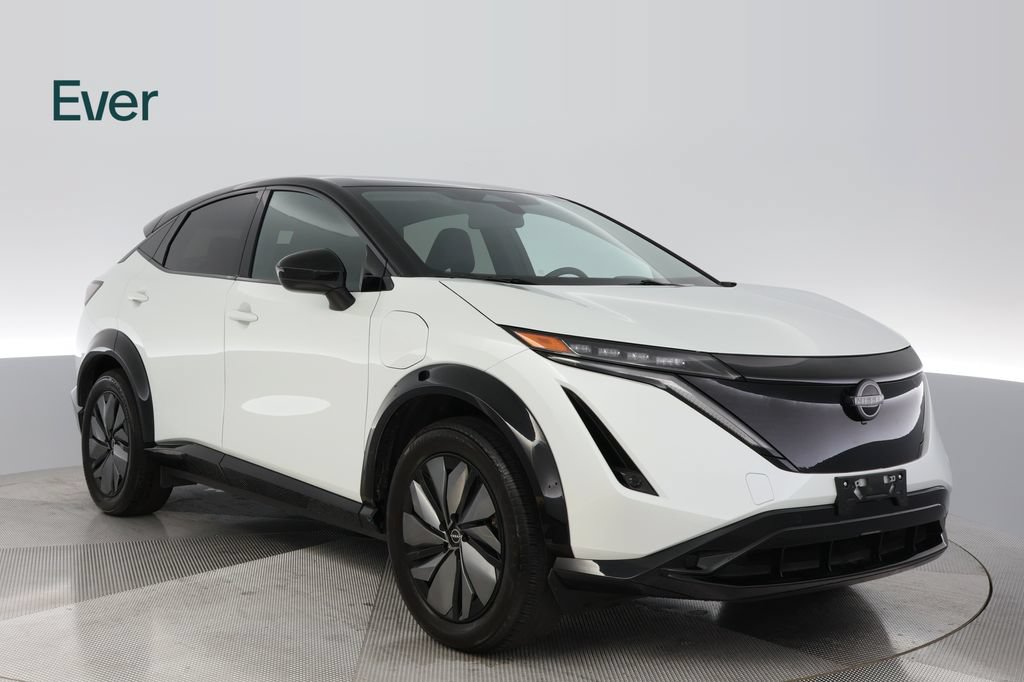Used 2025 Nissan Ariya AWD image 12