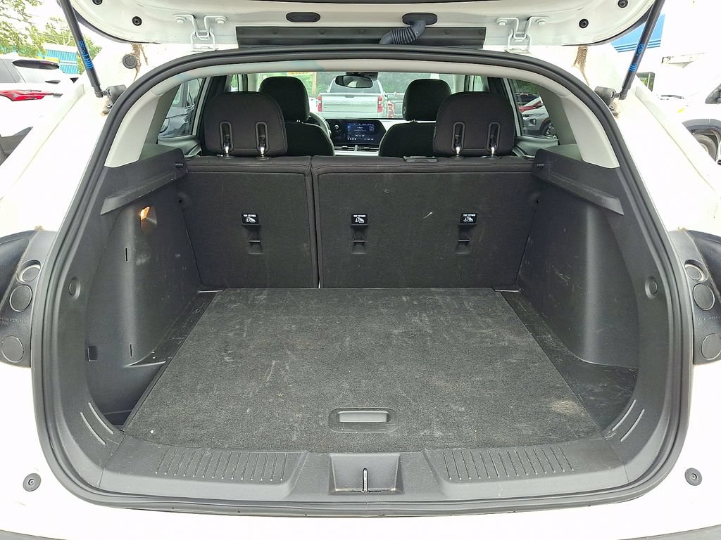 Used 2024 Chevrolet Trax LS FWD image 28