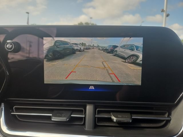 Used 2024 Chevrolet Trax ACTIV w/ Driver Confidence Package FWD image 21
