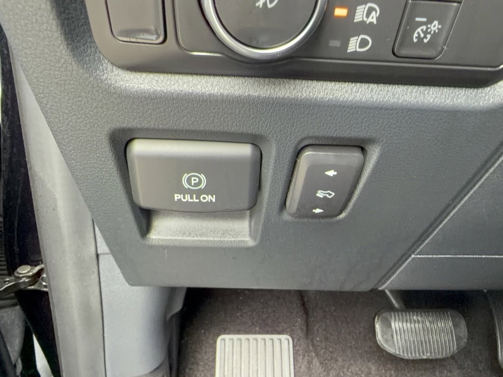 Certified 2022 Ford F150 Raptor w/ Equipment Group 801A High image 30