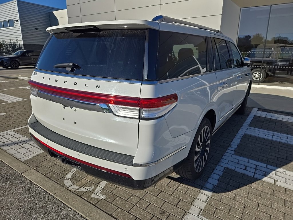 Used 2022 Lincoln Navigator L Black Label AWD/4WD image 5