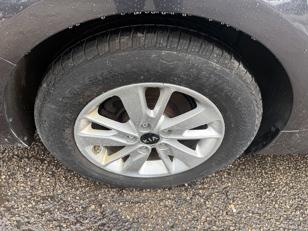 Used 2019 Kia Optima LX image 8