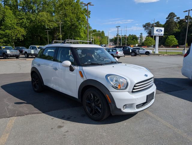 Used 2012 MINI Cooper Countryman FWD image 2