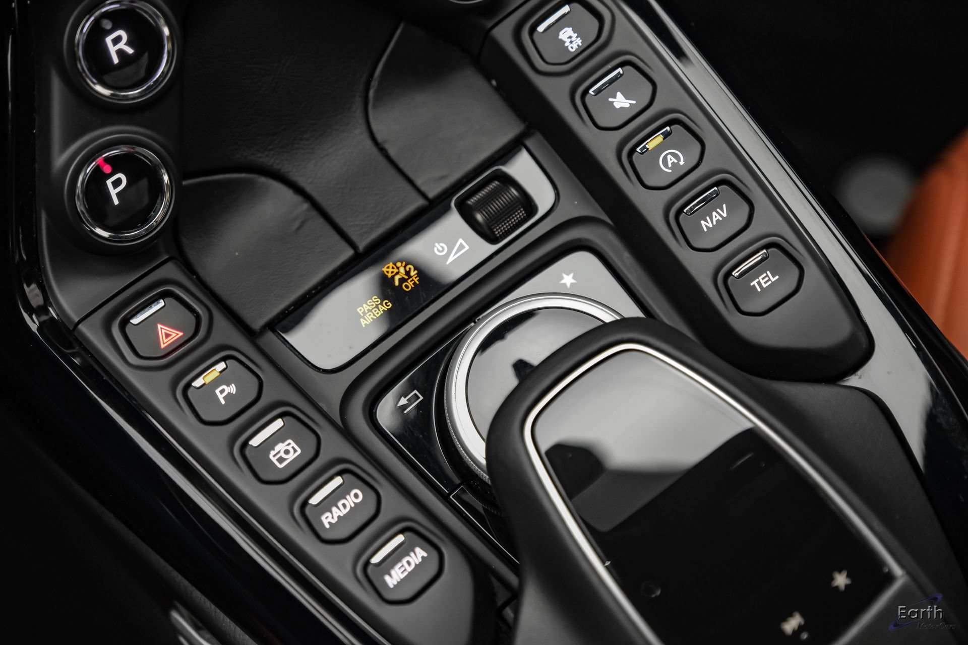 Used 2019 Aston Martin V8 Vantage Coupe RWD image 62