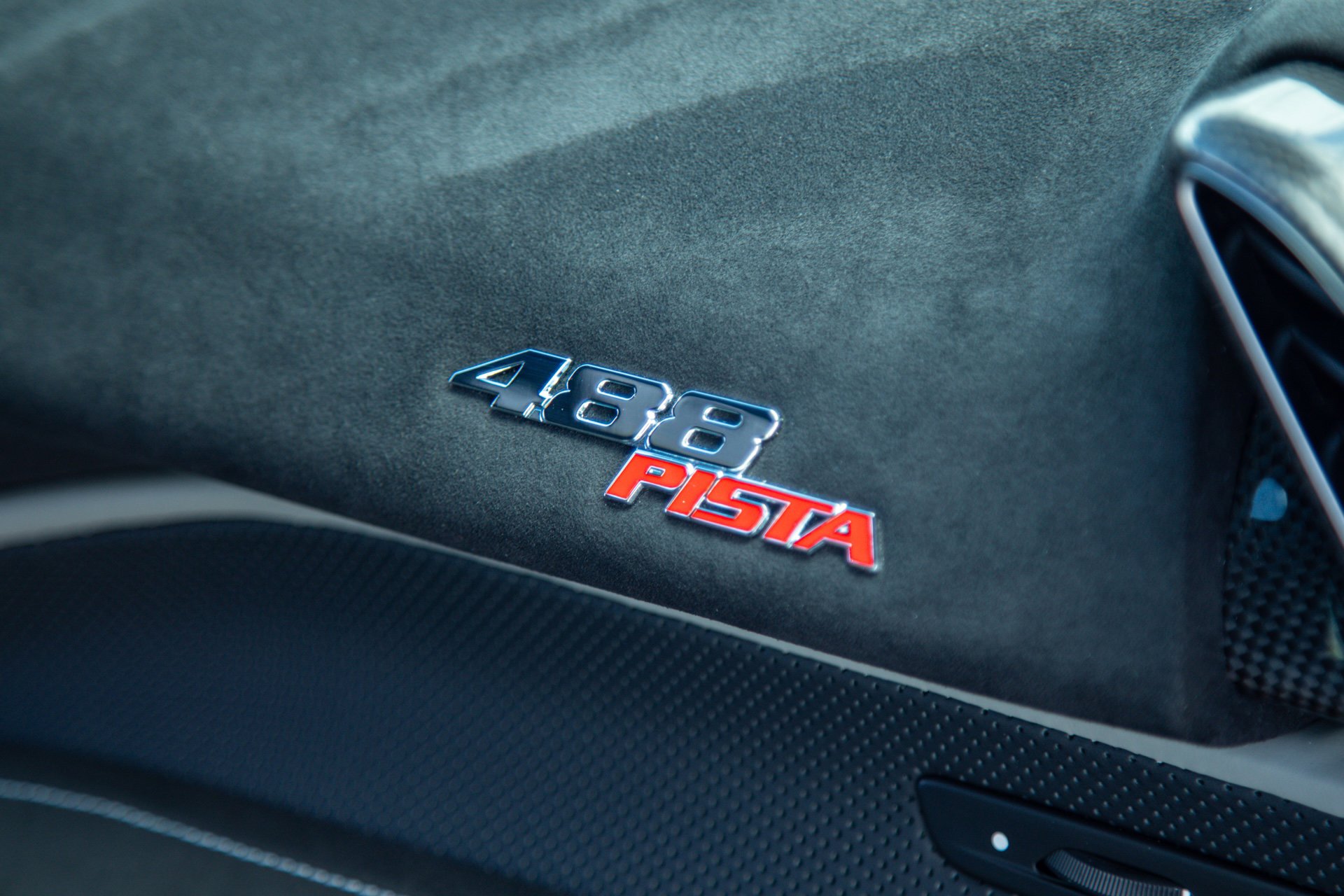 Certified 2020 Ferrari 488 Pista image 12