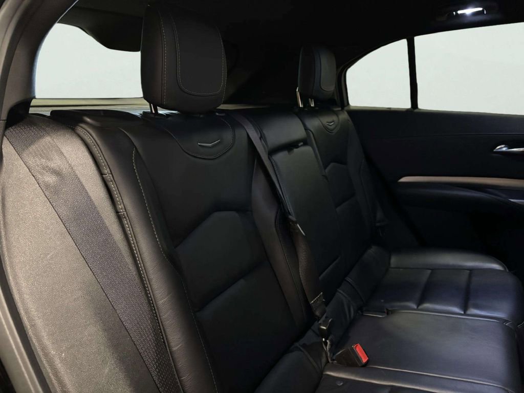 Used 2020 Cadillac XT4 Premium Luxury image 22
