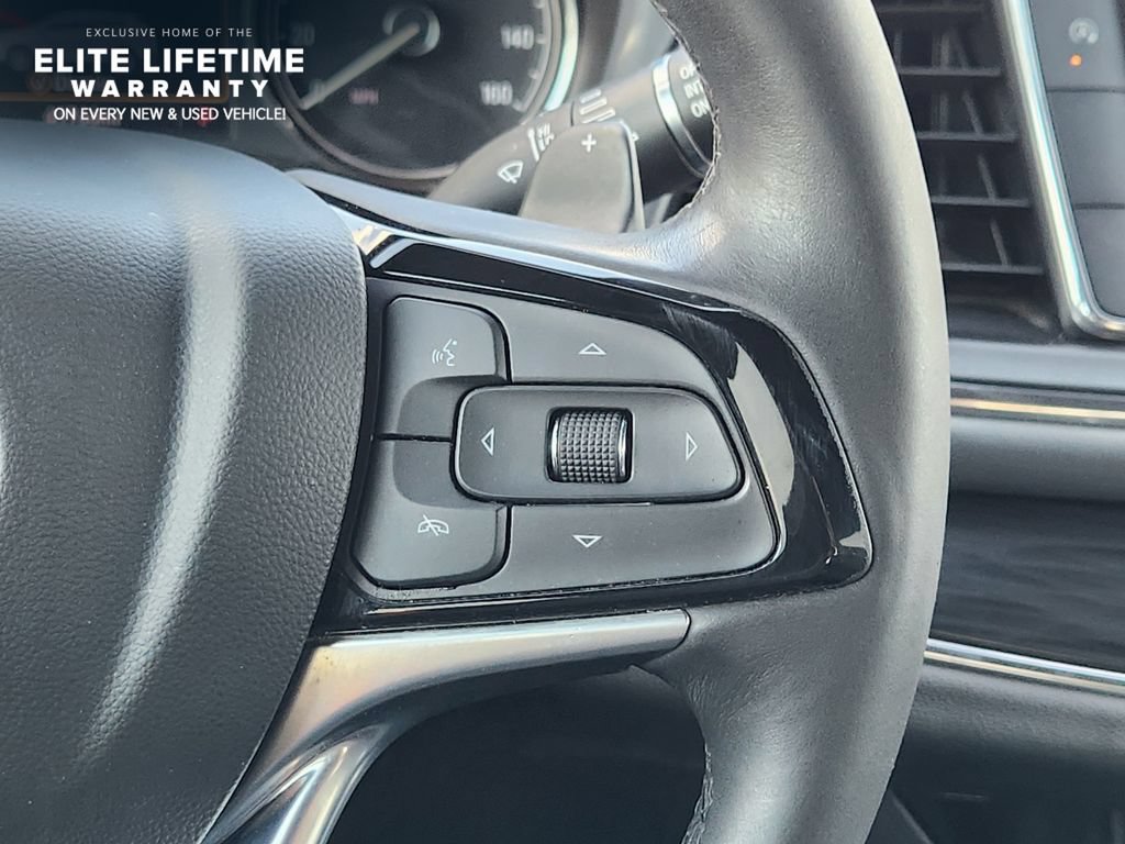 Used 2022 Buick Enclave Essence w/ Experience Buick Package FWD image 29