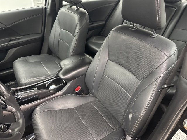 Used 2016 Honda Accord Sport image 14