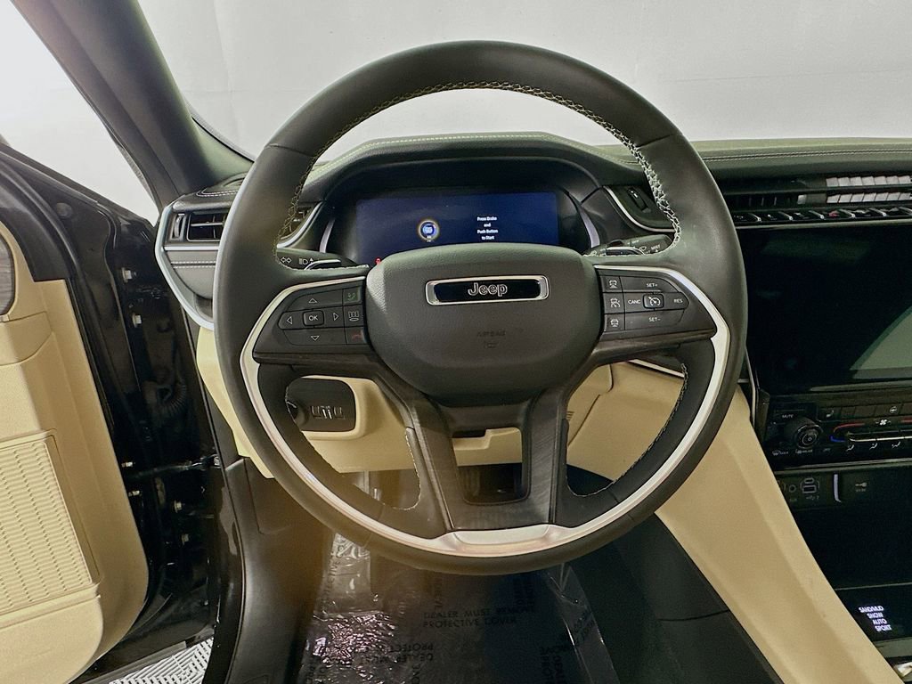 Certified 2025 Jeep Grand Cherokee Limited image 18