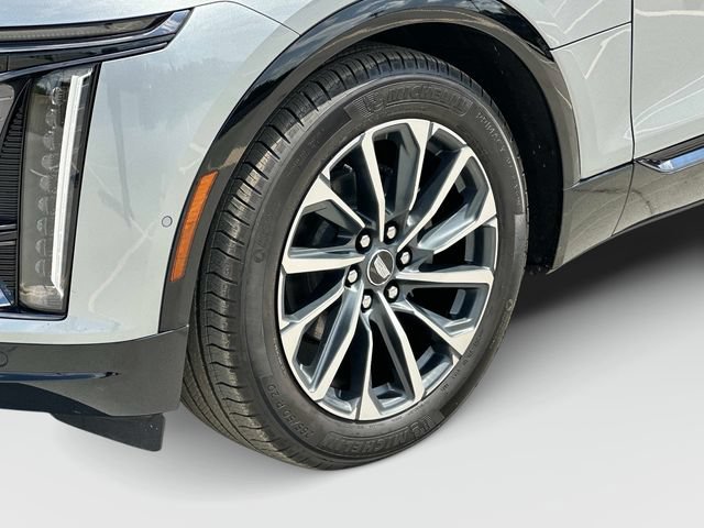 Used 2025 Cadillac Lyriq Sport AWD/4WD image 29