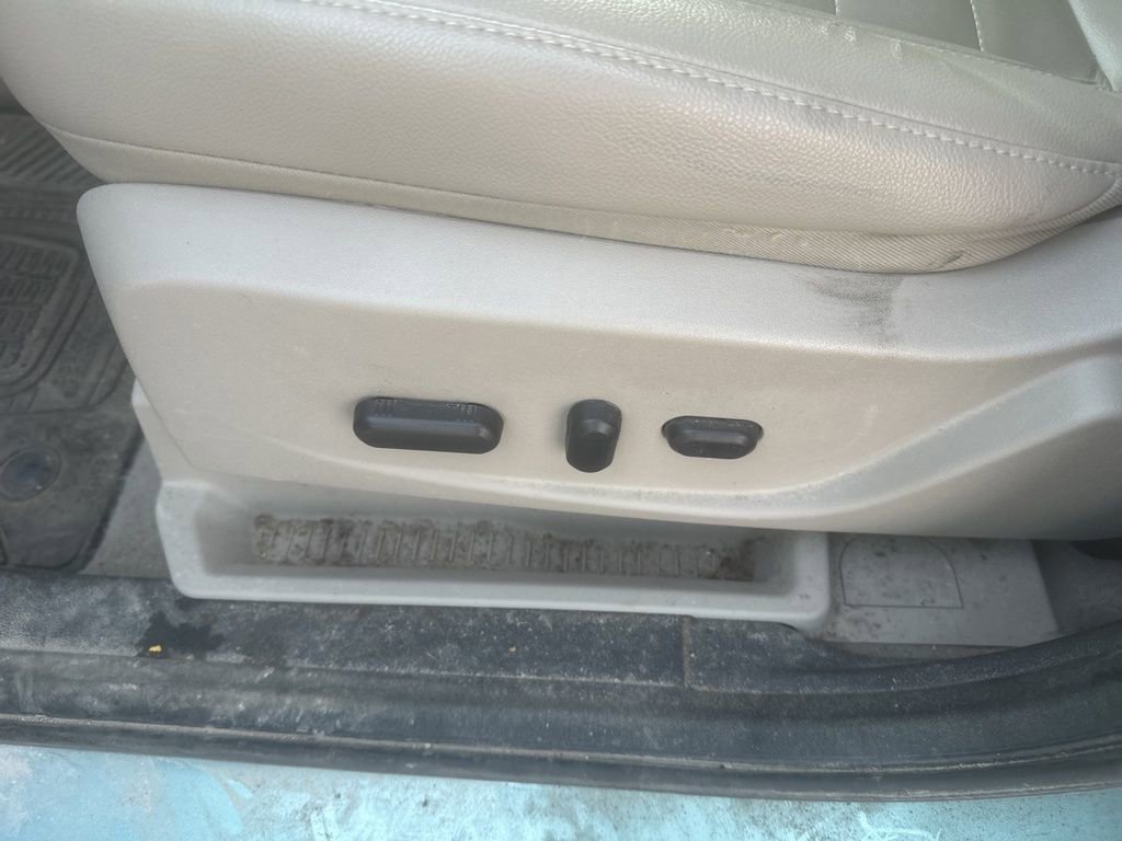 Used 2013 Ford Escape SEL image 19