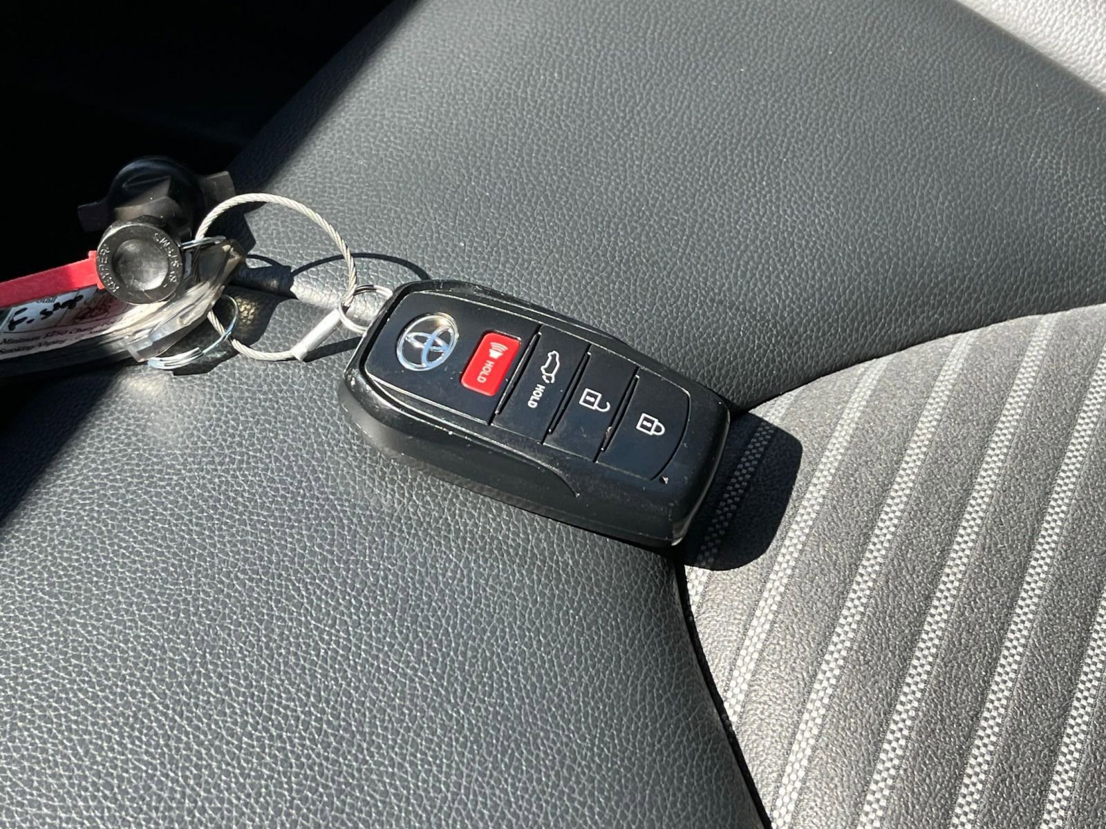 Used 2024 Toyota Highlander XSE image 21