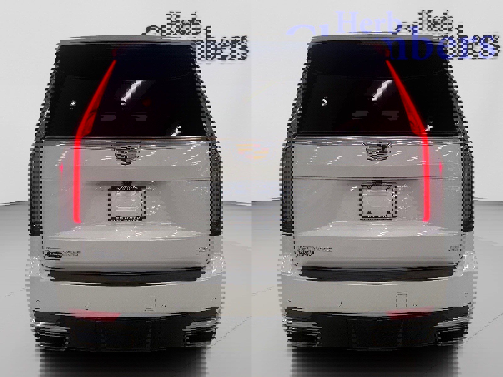 Used 2021 Cadillac Escalade Premium Luxury w/ Driver Assist Tech Package image 6