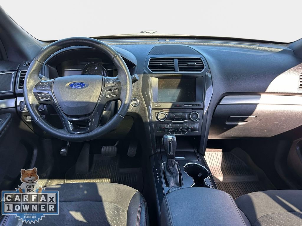 Used 2018 Ford Explorer XLT w/ Equipment Group 202A image 13