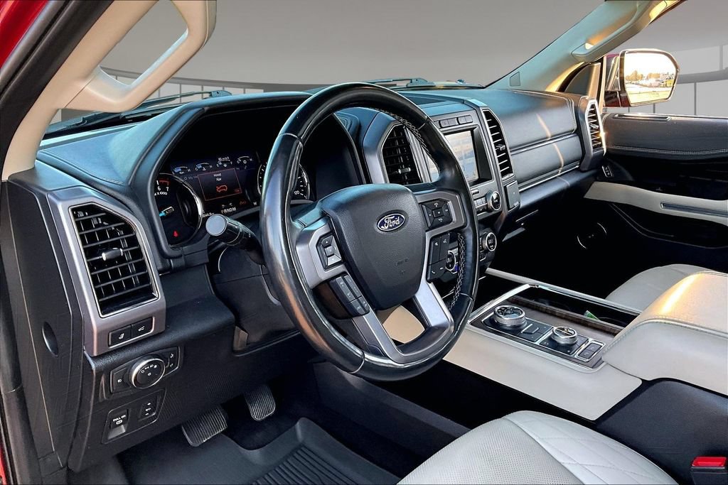 Used 2019 Ford Expedition Platinum AWD/4WD image 13