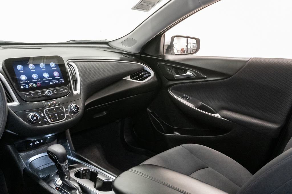 Used 2023 Chevrolet Malibu LT image 11