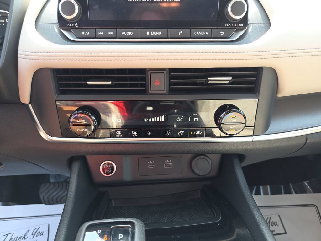 Used 2023 Nissan Rogue SV FWD image 23