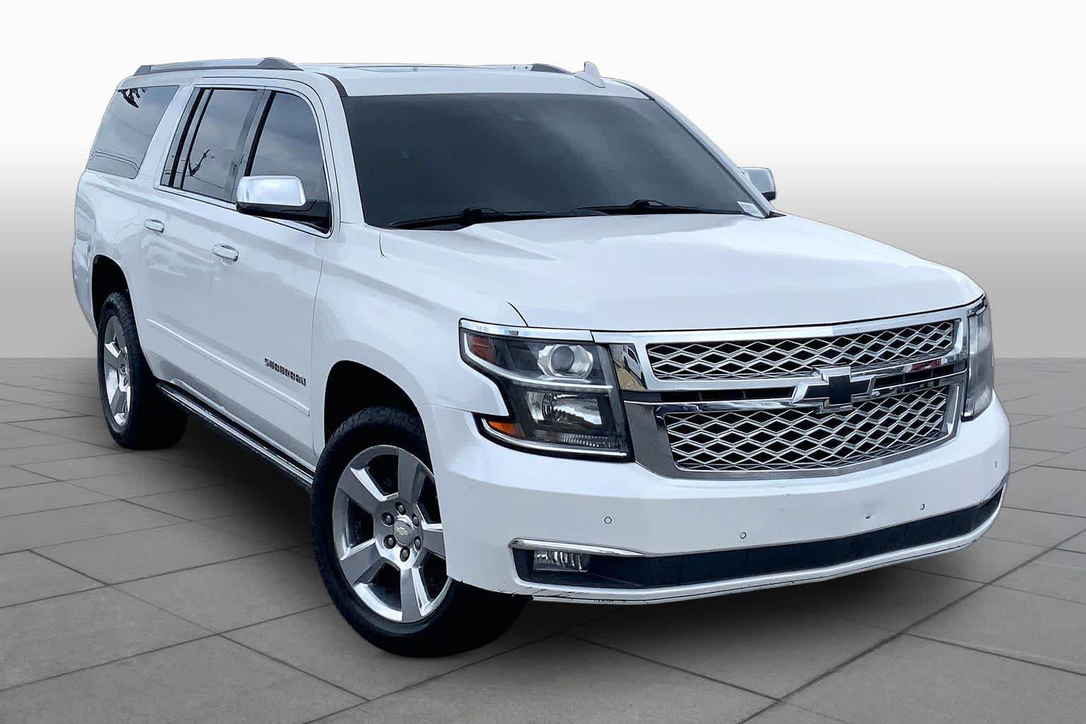 Used 2017 Chevrolet Suburban Premier RWD image 3