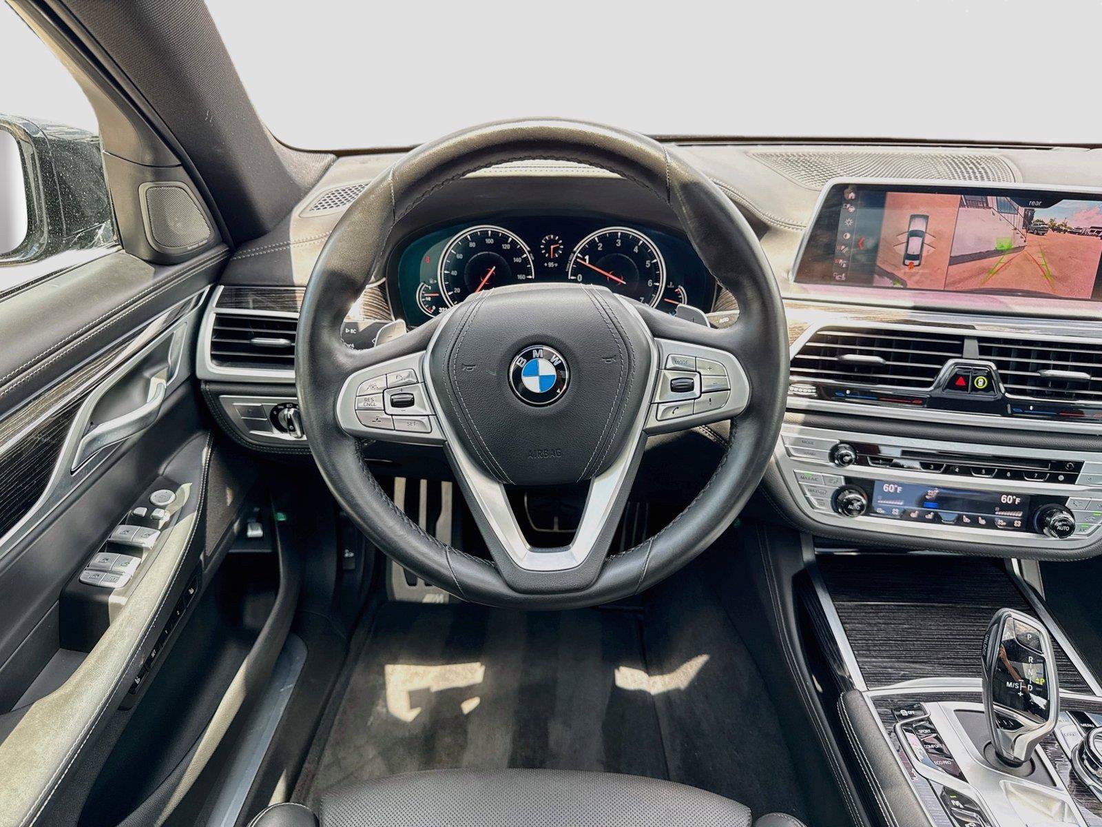 Used 2019 BMW 750i w/ Executive Package RWD image 10