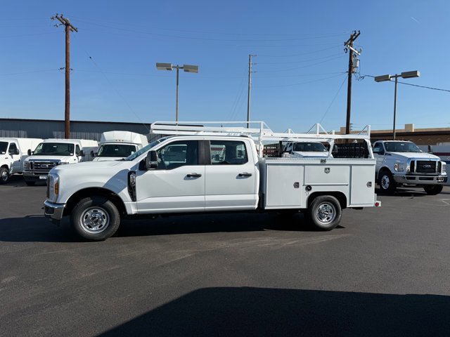 New 2026 Ford F250 XL w/ XL Chrome Package image 4