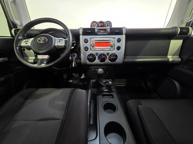 Used 2014 Toyota FJ Cruiser 4WD w/ Convenience Package image 14