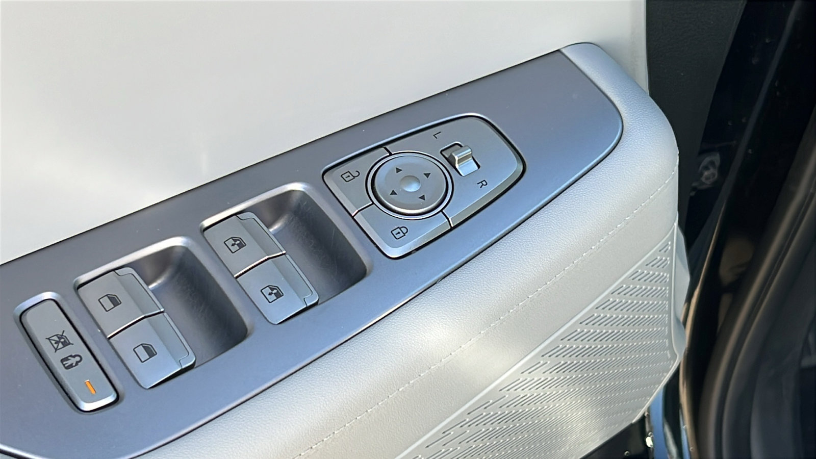 Used 2022 Hyundai Palisade SEL w/ Convenience Package image 12