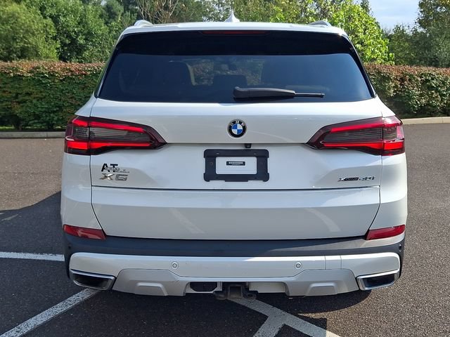 Used 2021 BMW X5 xDrive40i w/ Premium Package AWD/4WD image 5