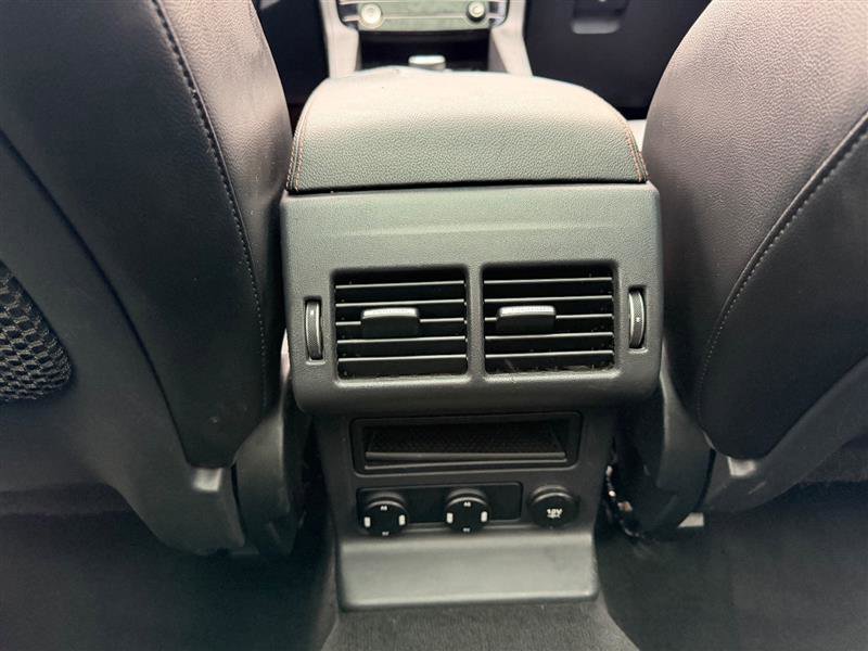 Used 2019 Jaguar F-PACE Prestige AWD/4WD image 27