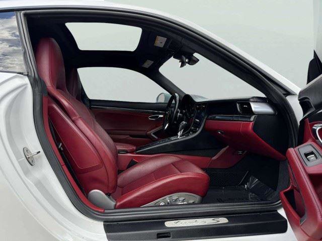 Used 2017 Porsche 911 Turbo S AWD/4WD image 40